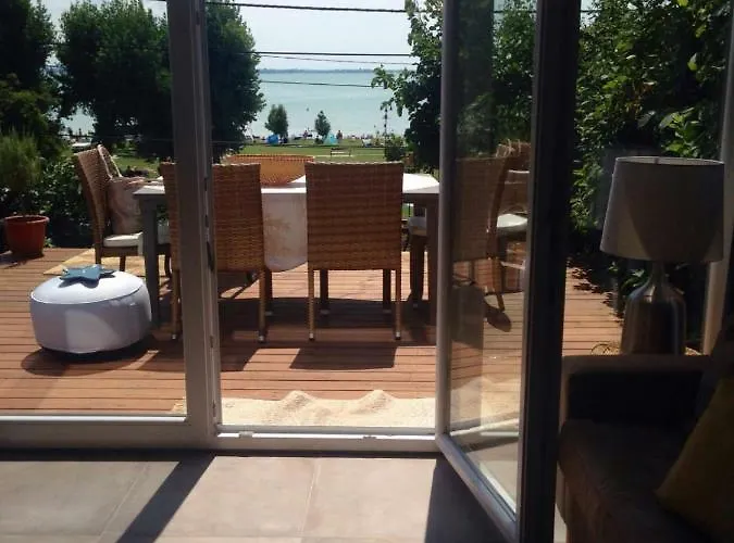 Blue Panorama Vakantiehuis Révfülöp